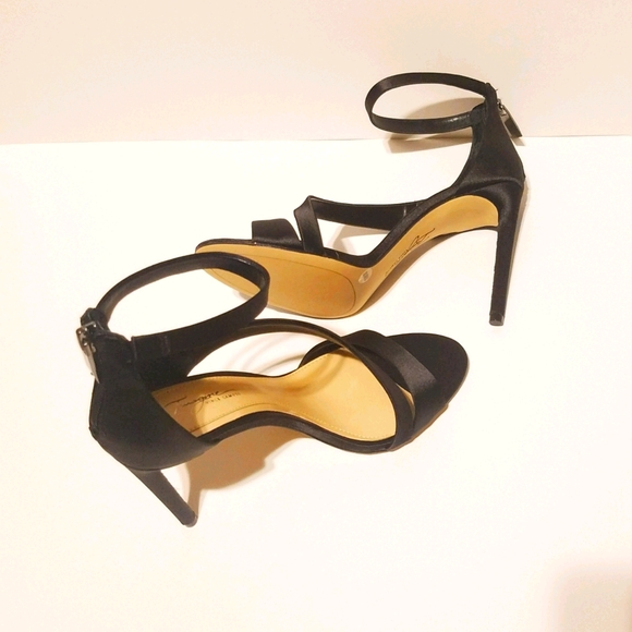 Imagine by Vince Camuto - Picture 3 of 8